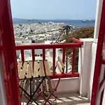Elenitas Town House With Balcony And Sea View Lägenhet