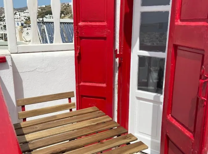 Elenitas Town House With Balcony And Sea View Appartamento