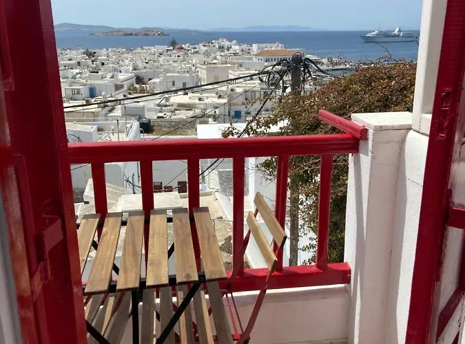 Elenitas Town House With Balcony And Sea View Appartamento